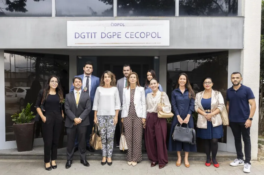 Promotores do MPRJ conhecem funcionamento da Central de Flagrantes Digital da Polícia Civil na Cidade da Polícia