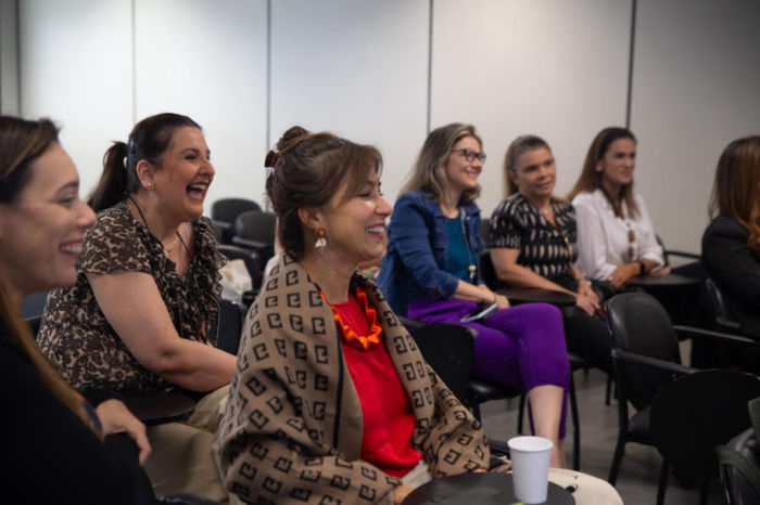 MPRJ promove Café Literário sobre saúde mental a partir do livro "rio" de Inah Almeida