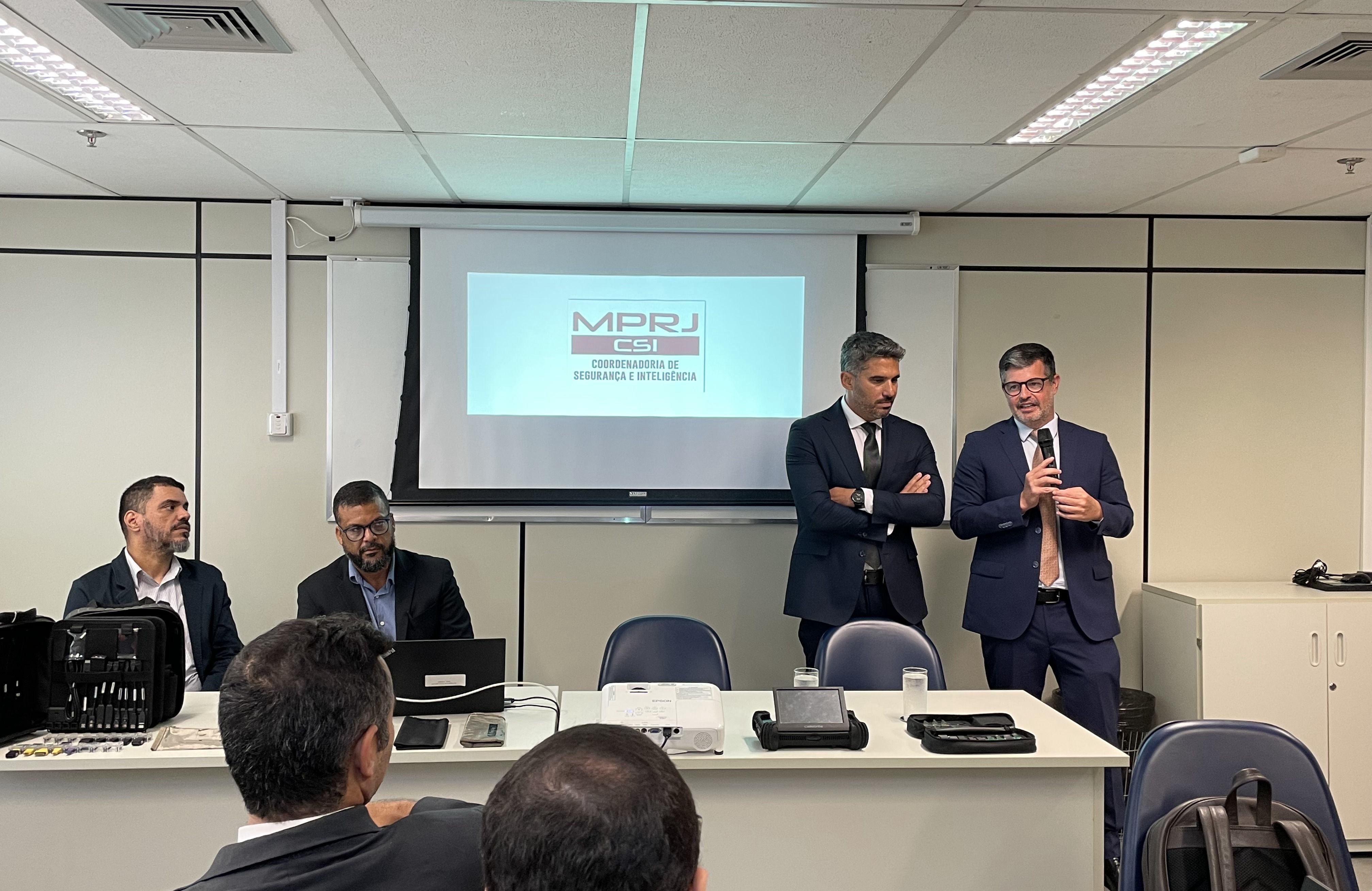 IERBB/MPRJ promove workshop prático sobre extração de dados voltado a novos promotores
