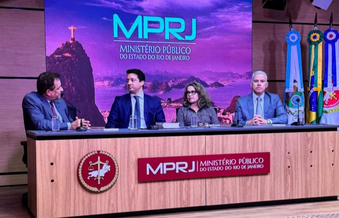 A obra foi utilizada como ponto de partida para abordar a importância da escuta ativa, do pertencimento institucional e da construção de ambientes laborais mais saudáveis. 